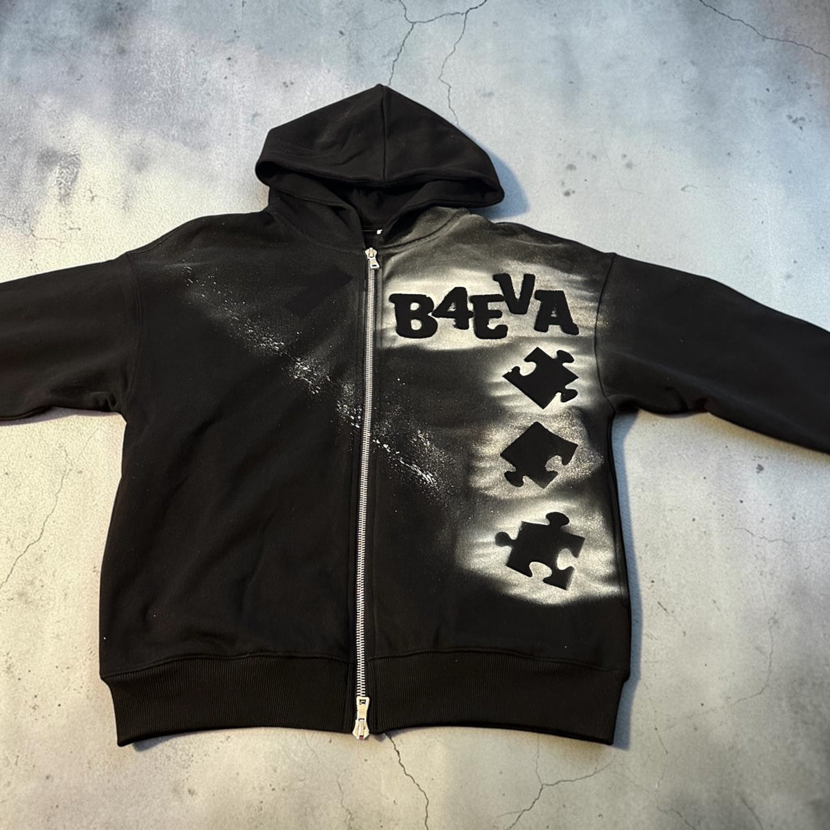 MISSING PIECES ZIPUP HOODIE